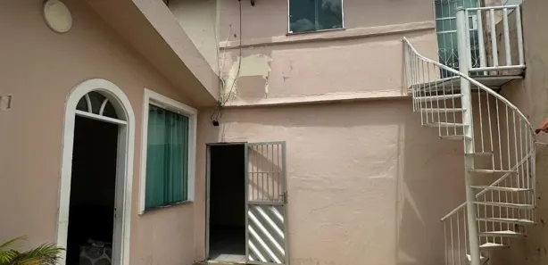 Casa com 3 Quartos à venda, 255m² no Nossa Senhora das Graças, Manaus