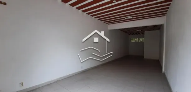 Ponto Comercial para alugar, 33m² no Itaipava, Petrópolis