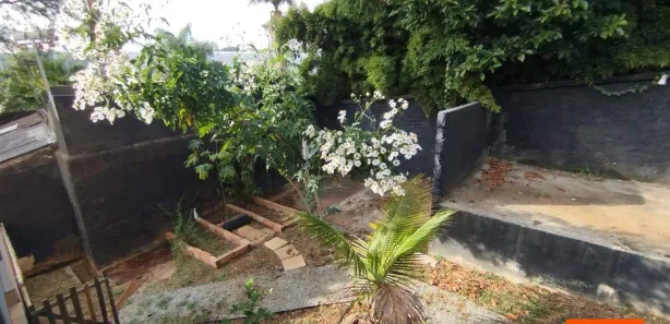 Casa com 2 Quartos para alugar, 1000m² no São Luiz, Belo Horizonte