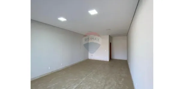 Ponto Comercial para alugar, 80m² no Recanto das Emas, Brasília