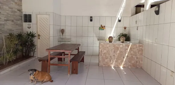 Sobrado com 5 Quartos à venda, 260m² no Lagoa Nova, Natal