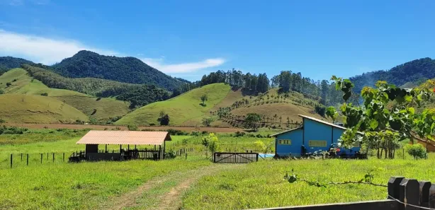 Fazenda/Sítio com 3 Quartos à venda, 1600m² no Comunidade Urbana de Jaboti, Guarapari