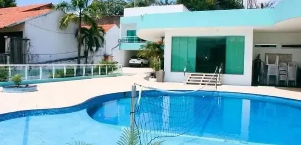 Casa de Condomínio com 6 Quartos para venda ou aluguel, 900m² no Parque 10 de Novembro, Manaus