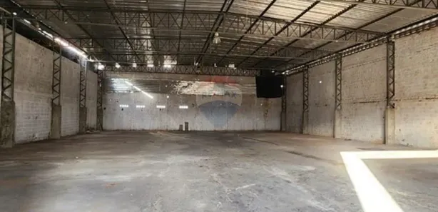 Galpão/Depósito/Armazém para alugar, 670m² no Quintas, Natal