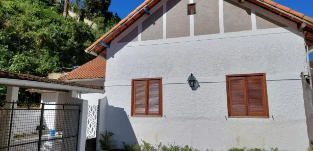 Casa com 2 Quartos para alugar, 60m² no Duchas, Petrópolis
