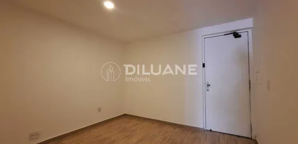 Sala Comercial para venda ou aluguel, 46m² no Copacabana, Rio de Janeiro
