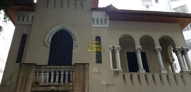 Imóvel Comercial com 8 Quartos para alugar, 400m² no Leme, Rio de Janeiro