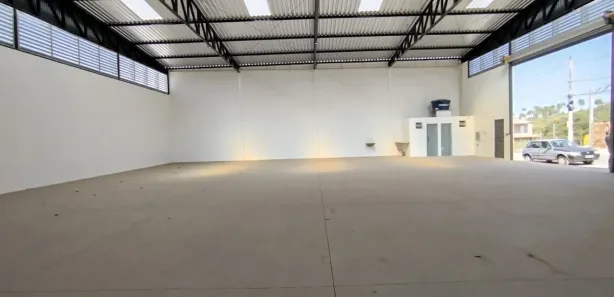Galpão/Depósito/Armazém para alugar, 400m² no Monte Verde, Betim