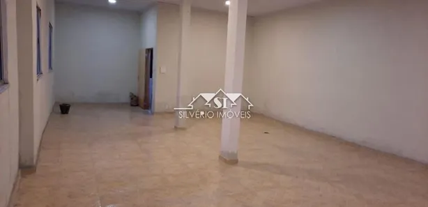 Ponto Comercial para alugar, 130m² no Retiro, Petrópolis