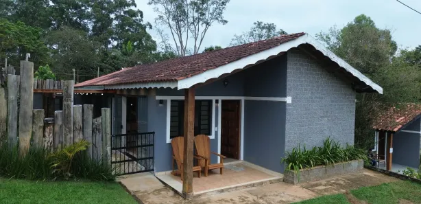 Casa de Condomínio com 2 Quartos para alugar, 70m² no Piracaia, Piracaia