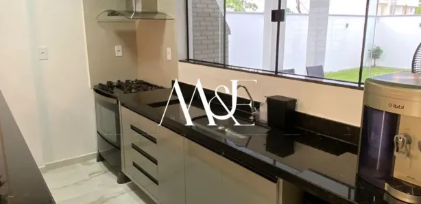 Casa de Condomínio com 3 Quartos para alugar, 200m² no Ponta Negra, Manaus