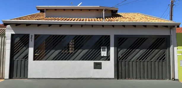 Casa com 3 Quartos à venda, 147m² no Conjunto Aero Rancho, Campo Grande