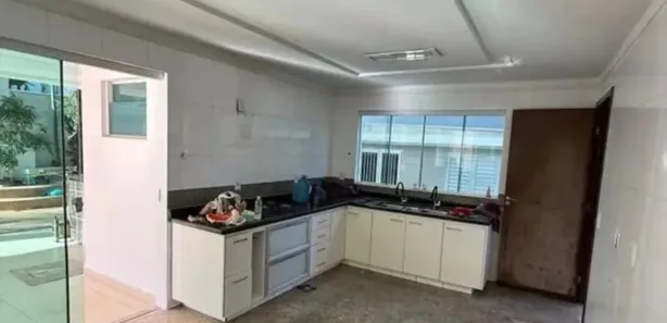 Casa de Condomínio com 4 Quartos para alugar, 250m² no Residencial Granville, Goiânia