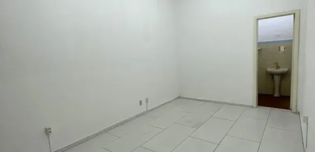 Sala Comercial à venda, 27m² no São Pelegrino, Caxias do Sul
