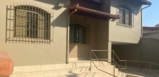 Casa com 3 Quartos à venda, 210m² no Paraíso, Belo Horizonte
