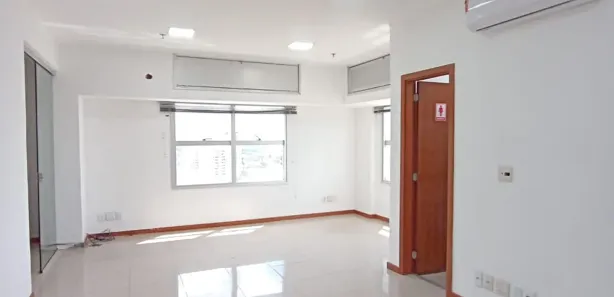 Sala Comercial para alugar, 158m² no Chapada, Manaus