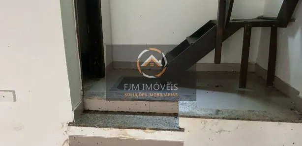 Sala Comercial à venda, 37m² no Badu, Niterói