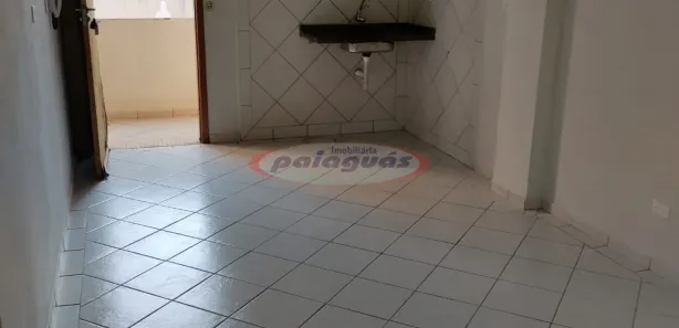 Kitnet com 1 Quarto para alugar, 20m² no Zona 07, Maringá