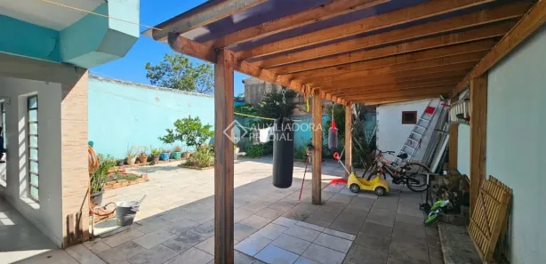 Sobrado com 6 Quartos à venda, 383m² no Centro, Guaíba