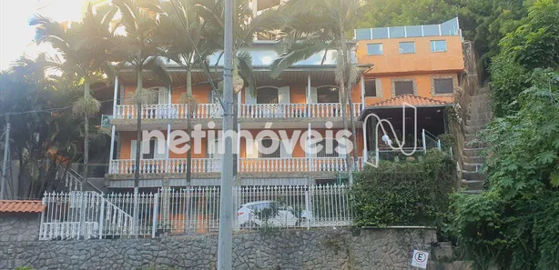 Casa com 6 Quartos à venda, 670m² no São Lucas, Belo Horizonte