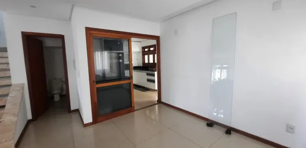 Sobrado com 3 Quartos à venda, 132m² no Centro, Guaíba