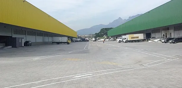 Galpão/Depósito/Armazém para alugar, 883m² no Taquara, Rio de Janeiro
