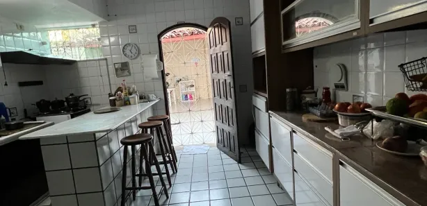 Casa de Condomínio com 4 Quartos à venda, 274m² no Pituba, Salvador