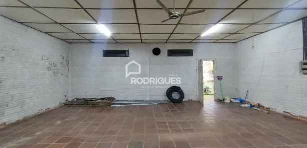 Sala Comercial à venda, 600m² no Santo André, São Leopoldo