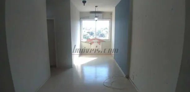 Apartamento com 3 Quartos para alugar, 62m² no Tanque, Rio de Janeiro