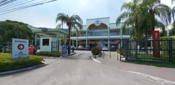 Ponto Comercial para alugar, 32m² no Vargem Pequena, Rio de Janeiro
