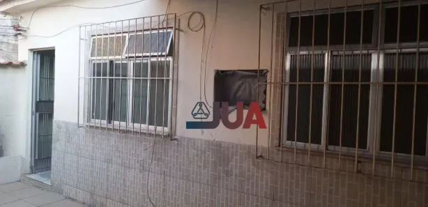 Casa com 2 Quartos para alugar, 54m² no Centro, Nova Iguaçu