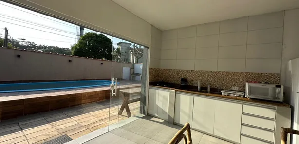 Casa com 5 Quartos à venda, 300m² no Balneário Praia do Pernambuco, Guarujá