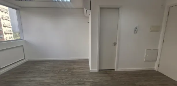 Sala Comercial para alugar, 22m² no Barra Olímpica, Rio de Janeiro