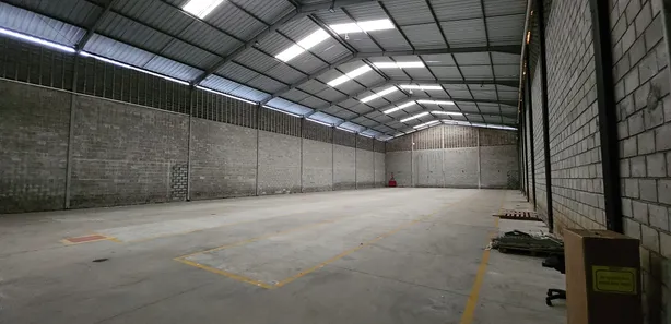Galpão/Depósito/Armazém para alugar, 2800m² no Buraquinho, Lauro de Freitas