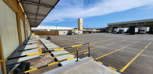 Galpão/Depósito/Armazém para alugar, 4000m² no Campinas de Pirajá, Salvador