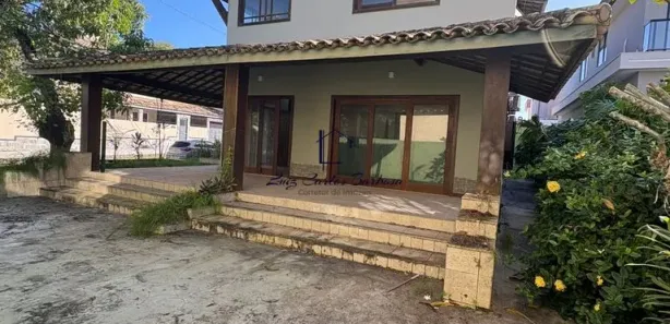 Sobrado com 4 Quartos para venda ou aluguel, 320m² no Buraquinho, Lauro de Freitas