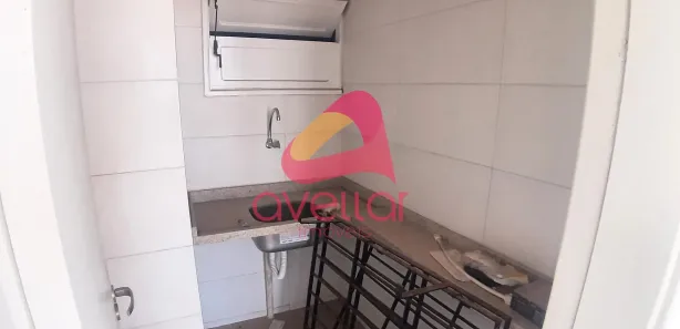 Sala Comercial para alugar, 50m² no Santo Antônio, Recife