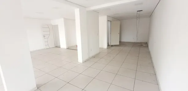 Prédio Comercial para alugar, 250m² no Chapada, Manaus