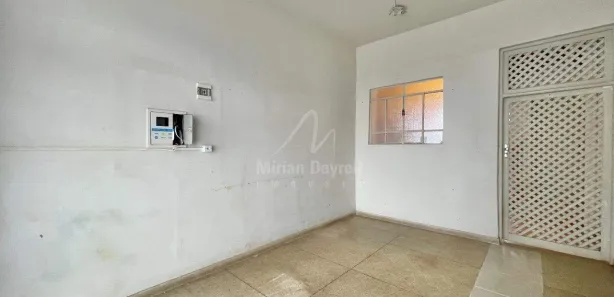 Casa com 3 Quartos para alugar, 165m² no Serra, Belo Horizonte