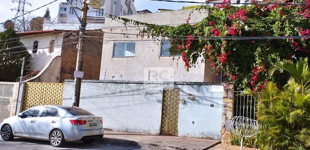 Casa com 5 Quartos à venda, 100m² no São Lucas, Belo Horizonte