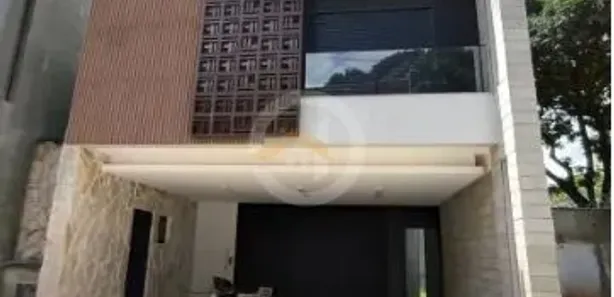 Sobrado com 3 Quartos para alugar, 154m² no Vila Rosa, Goiânia