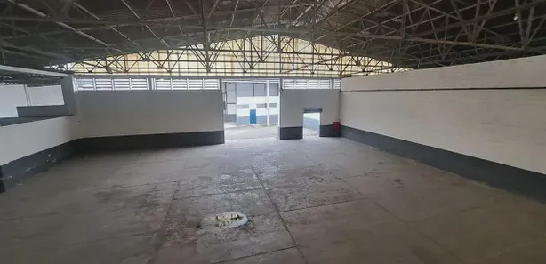 Galpão/Depósito/Armazém à venda, 3500m² no Taquara, Rio de Janeiro