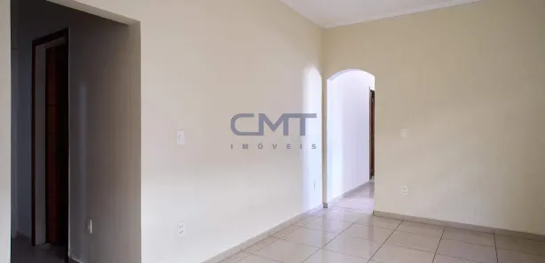 Casa com 3 Quartos para alugar, 220m² no Santa Efigênia, Belo Horizonte