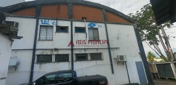 Galpão/Depósito/Armazém à venda, 1352m² no Taquara, Rio de Janeiro