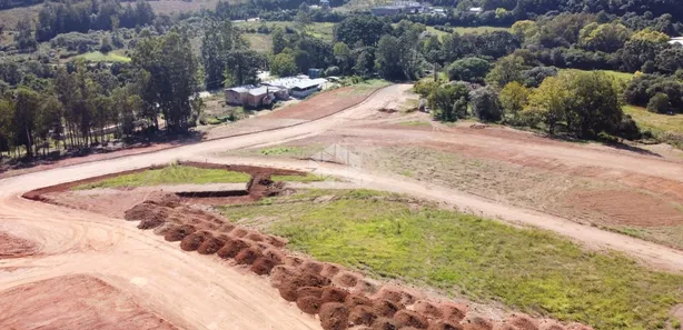 Lote/Terreno à venda, 242m² no Cruzeiro, Bento Gonçalves