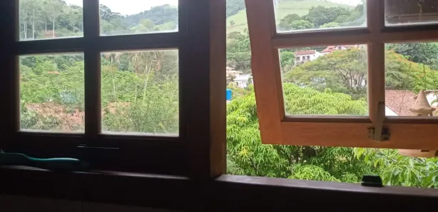 Casa com 2 Quartos para alugar, 200m² no Pedro do Rio, Petrópolis