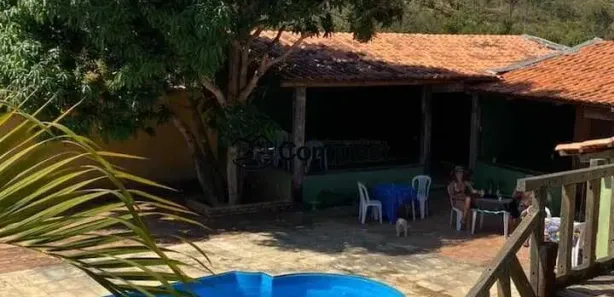 Fazenda/Sítio com 4 Quartos à venda, 12000m² no , Caetanópolis