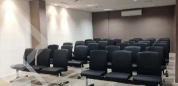 Sala Comercial à venda, 70m² no Cristo Redentor, Caxias do Sul