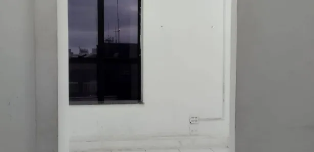 Sala Comercial para venda ou aluguel, 44m² no Embaré, Santos