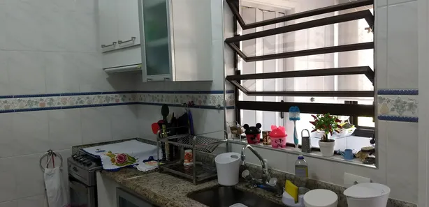 Apartamento com 2 Quartos à venda, 76m² no Jardim Las Palmas, Guarujá